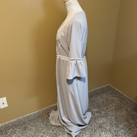 Piper & Scoot Embroidered Maxi Dress 🤍 - Picture 3 of 6